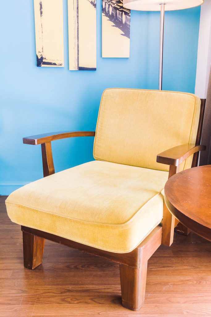 قیمت مبلمان مدرن 3 چوبین نورا صندلی لیمویی مدرن