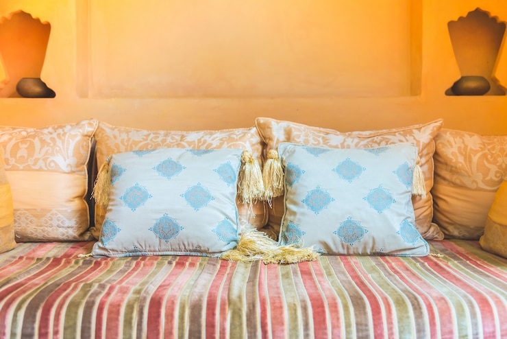 تخت سنتی ایرانی 1 چوبین نورا زیبایی تخت سنتی ایرانی